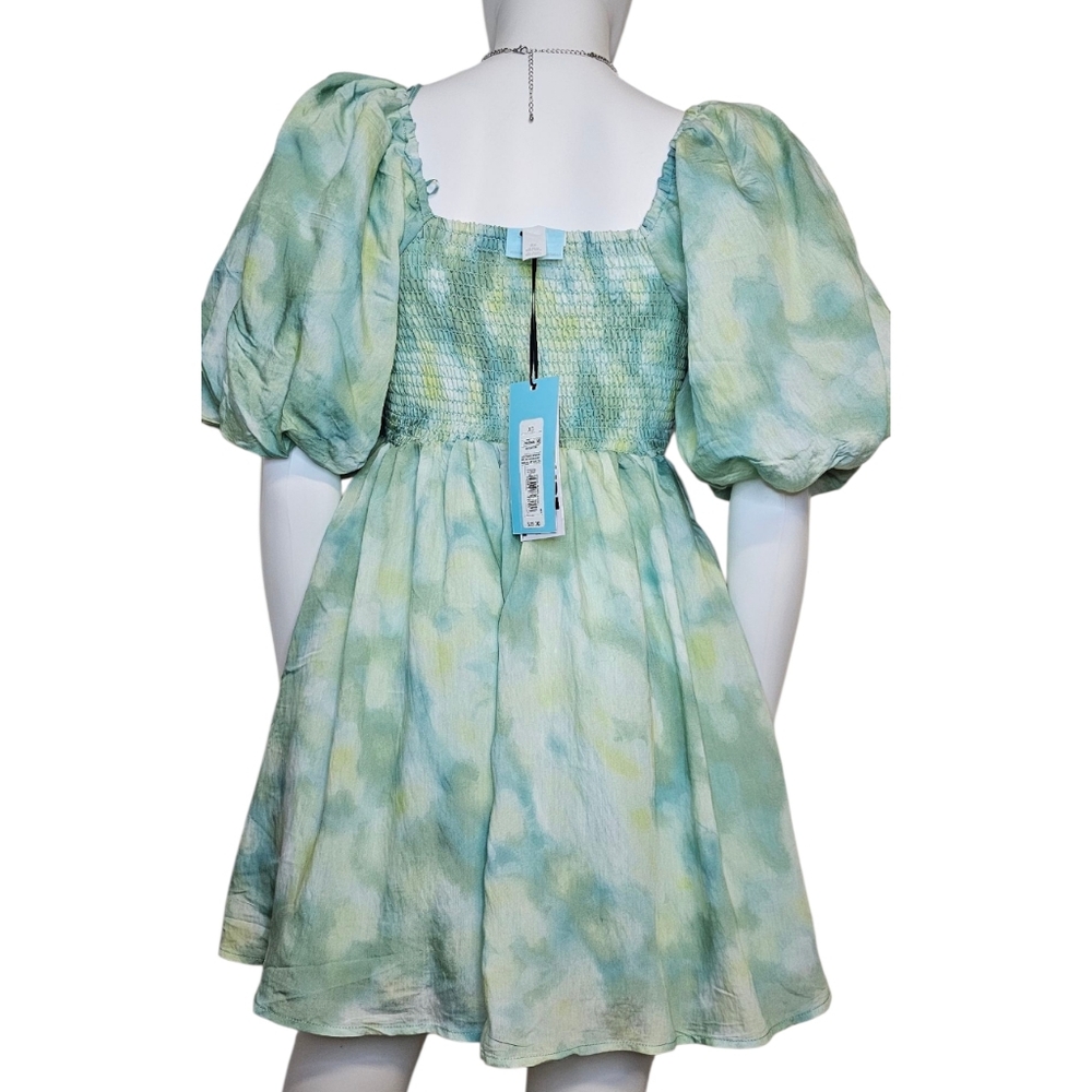 Elegant Green Puff Sleeve Mini Dress - Picture 2 of 6